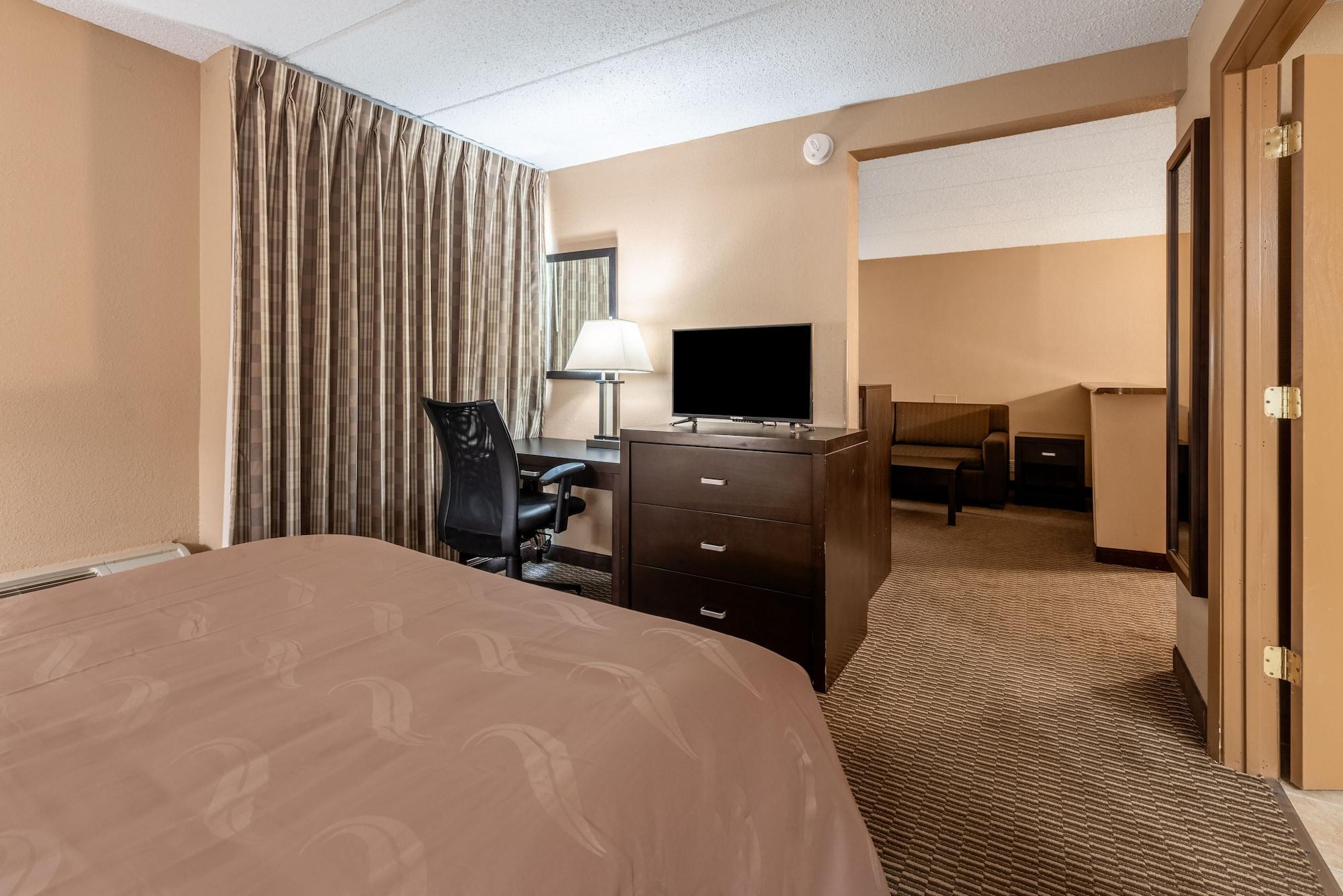 Quality Inn & Suites Silverton Exterior photo