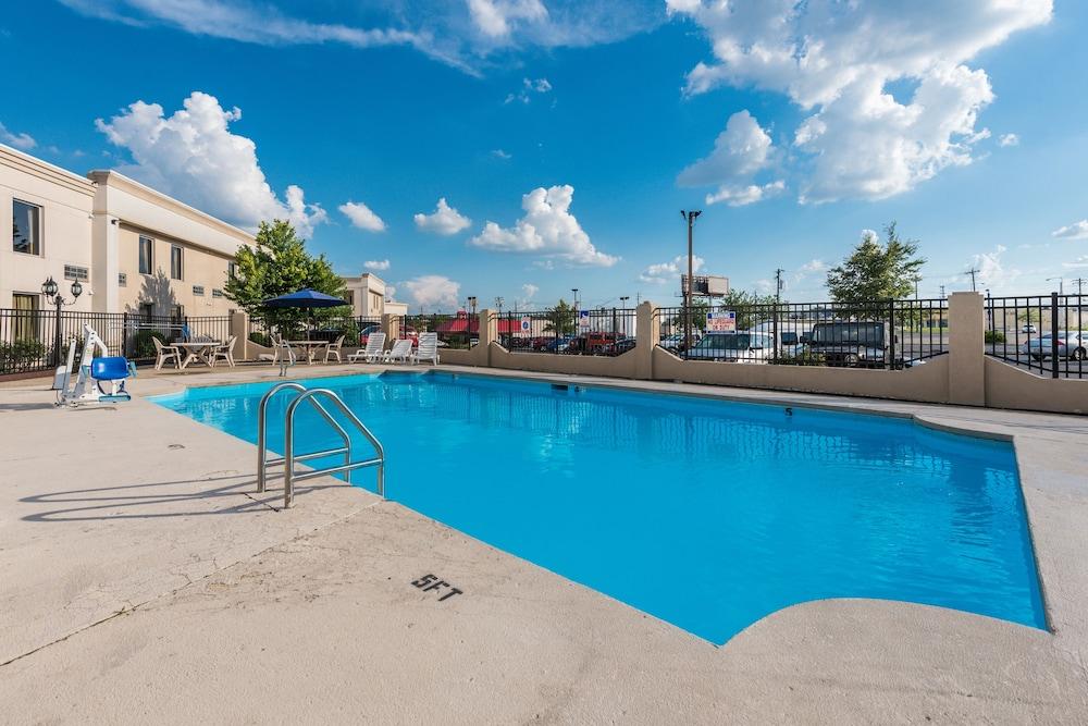 Quality Inn & Suites Silverton Exterior photo