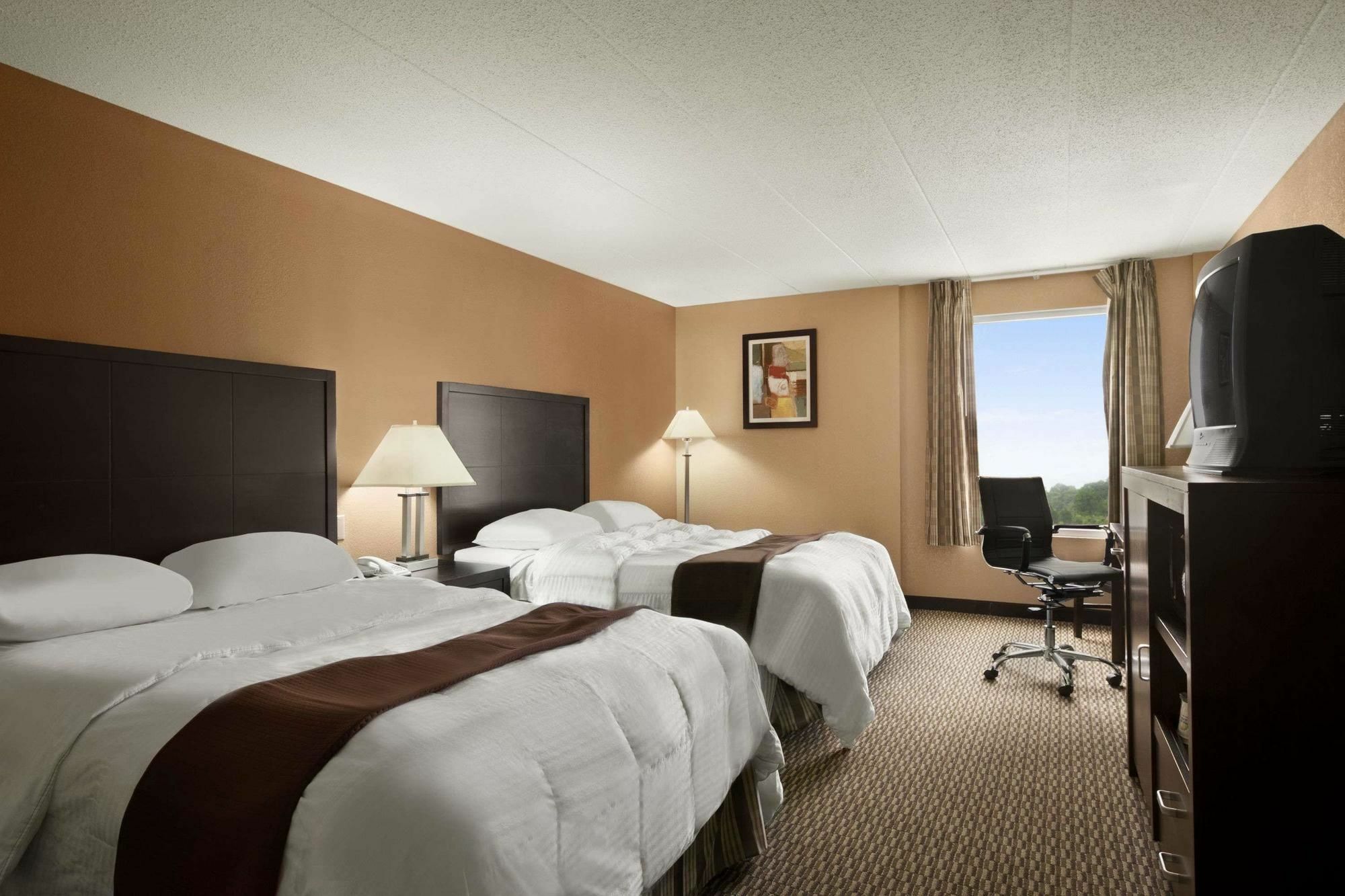 Quality Inn & Suites Silverton Exterior photo