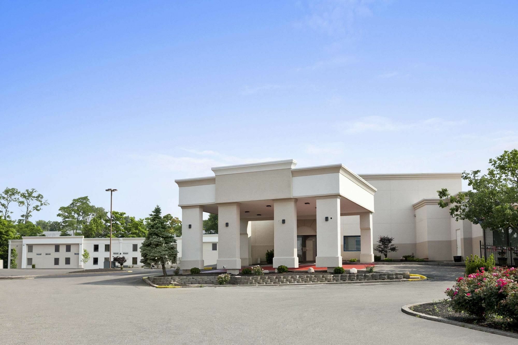 Quality Inn & Suites Silverton Exterior photo